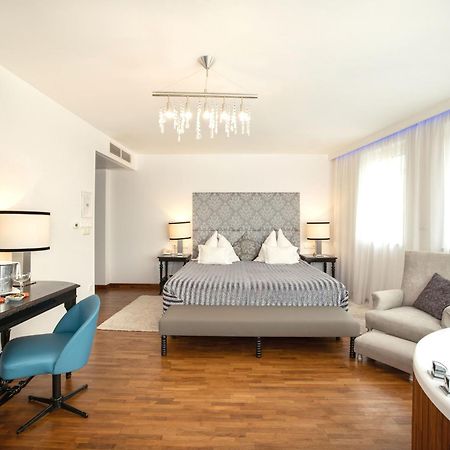 Székesfehérvár Boutique Hotel Szarcsa מראה חיצוני תמונה