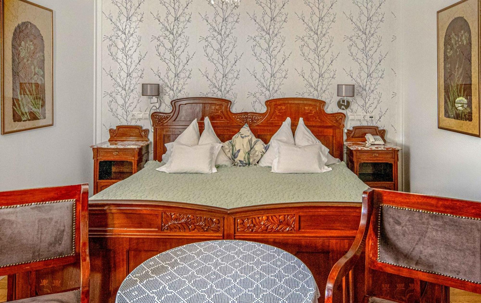 Székesfehérvár Boutique Hotel Szarcsa מראה חיצוני תמונה