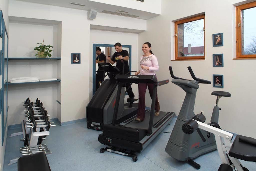 Székesfehérvár Boutique Hotel Szarcsa מראה חיצוני תמונה
