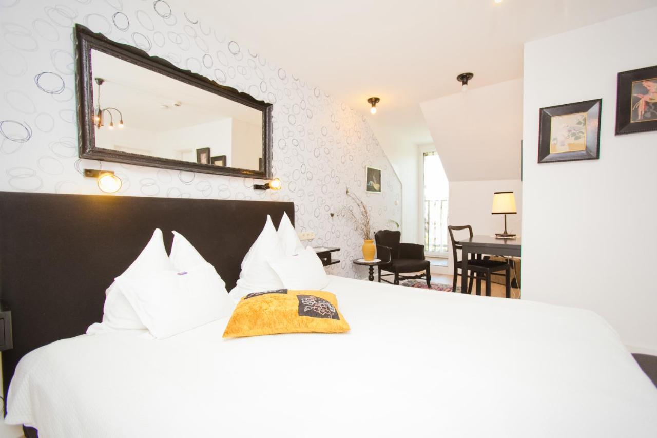 Székesfehérvár Boutique Hotel Szarcsa מראה חיצוני תמונה